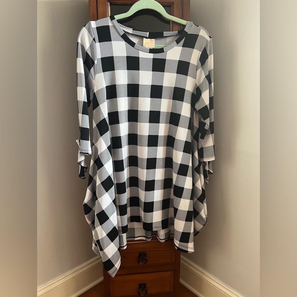 Zadie B’s  black & white gingham tunic top.